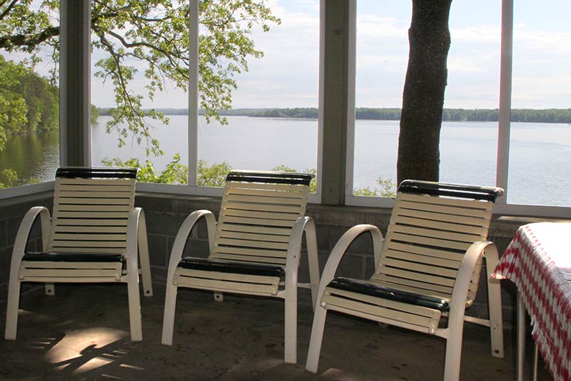 COTTAGE 10 Fred Thomas Resort Located on Big Lake Chetac