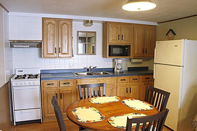 CONDO A Fred Thomas Resort Located on Big Lake Chetac Birchwood