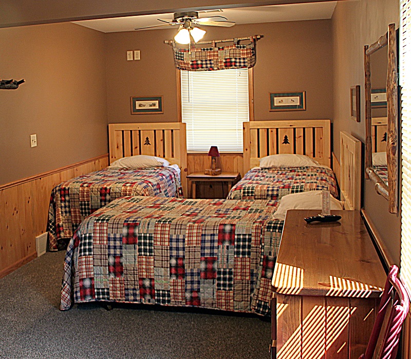 COTTAGE 2 TWIN BEDS
