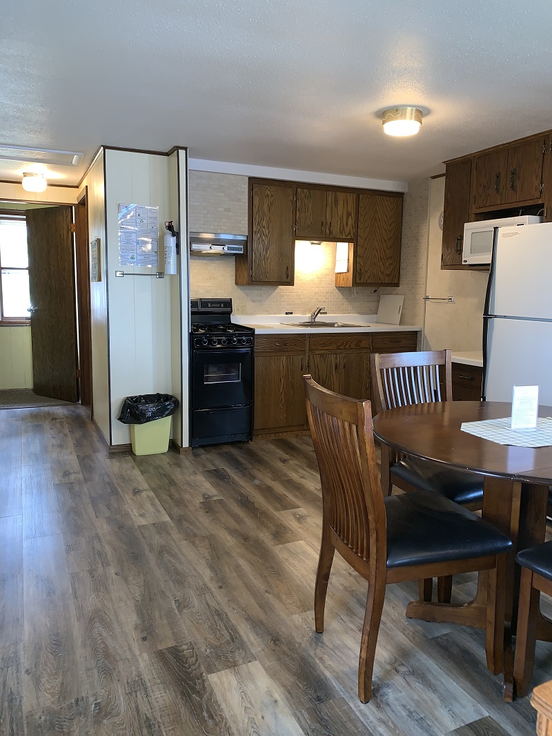 CONDO C Fred Thomas Resort Located on Big Lake Chetac Birchwood