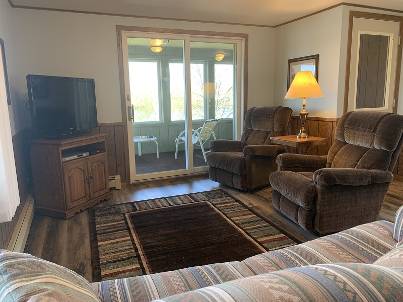 CONDO C Fred Thomas Resort Located on Big Lake Chetac Birchwood